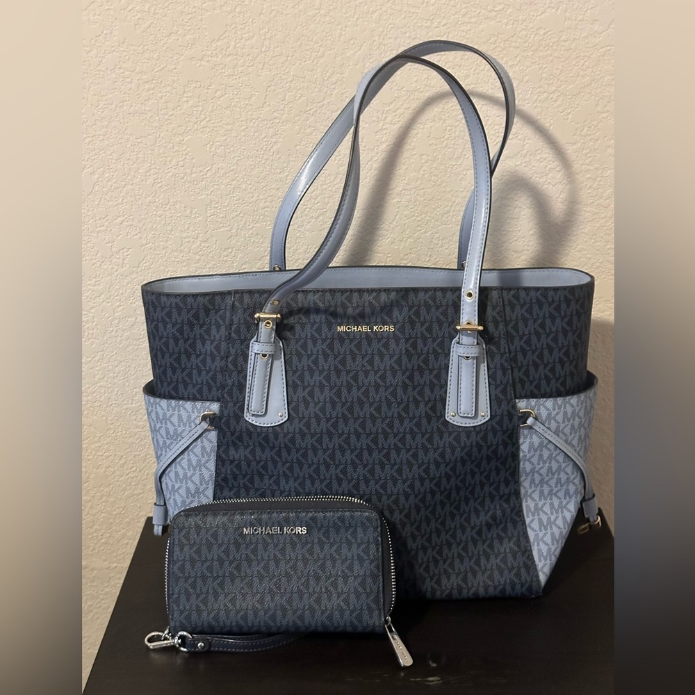 Michael Kors Tote and Wallet Set